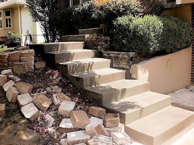 STEPS & STOOPS