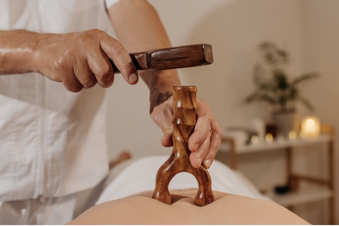Traditional Thai Tok Sen 