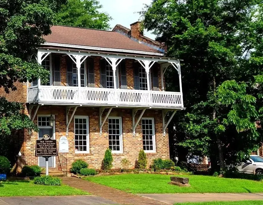 historic-tuscaloosa-jemison-van-de-graaff-mansion