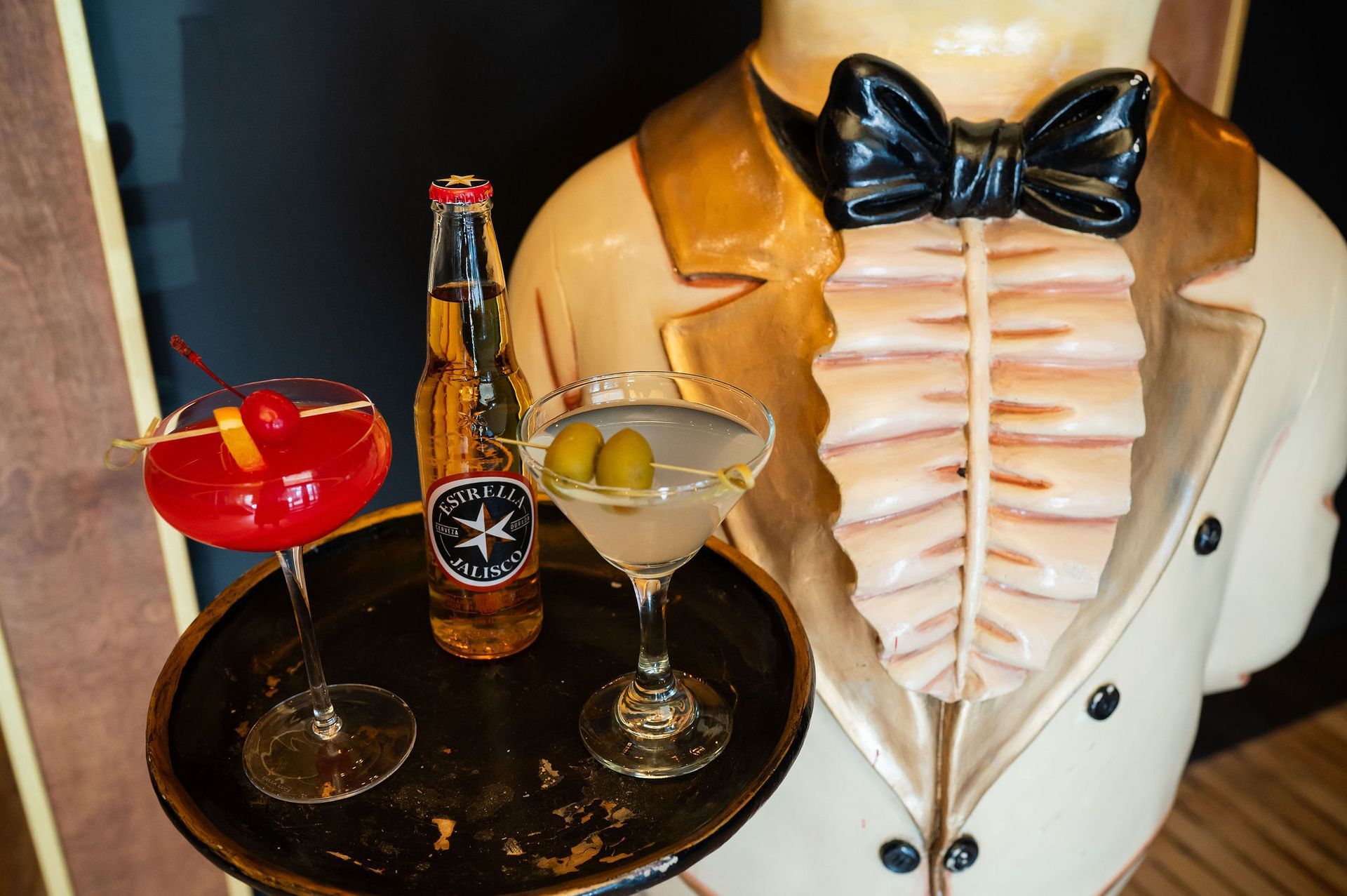 Cocktails at The Penguin Piano Bar & Restaurant, Shot by Lift Division