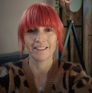 Amanda Lampard-Drew is a Psychotherapist, EMDR, ACT and CBT Therapist