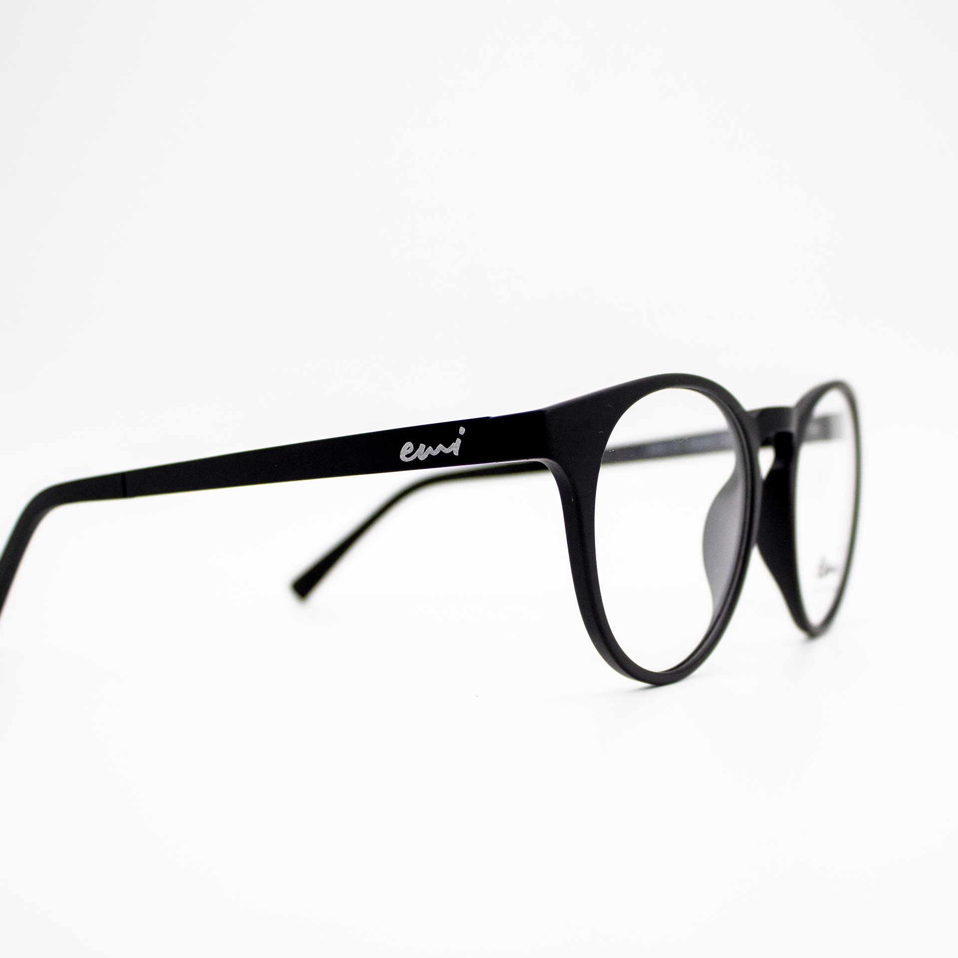 Linha Masculina de Óculos - Ótica Indaiá