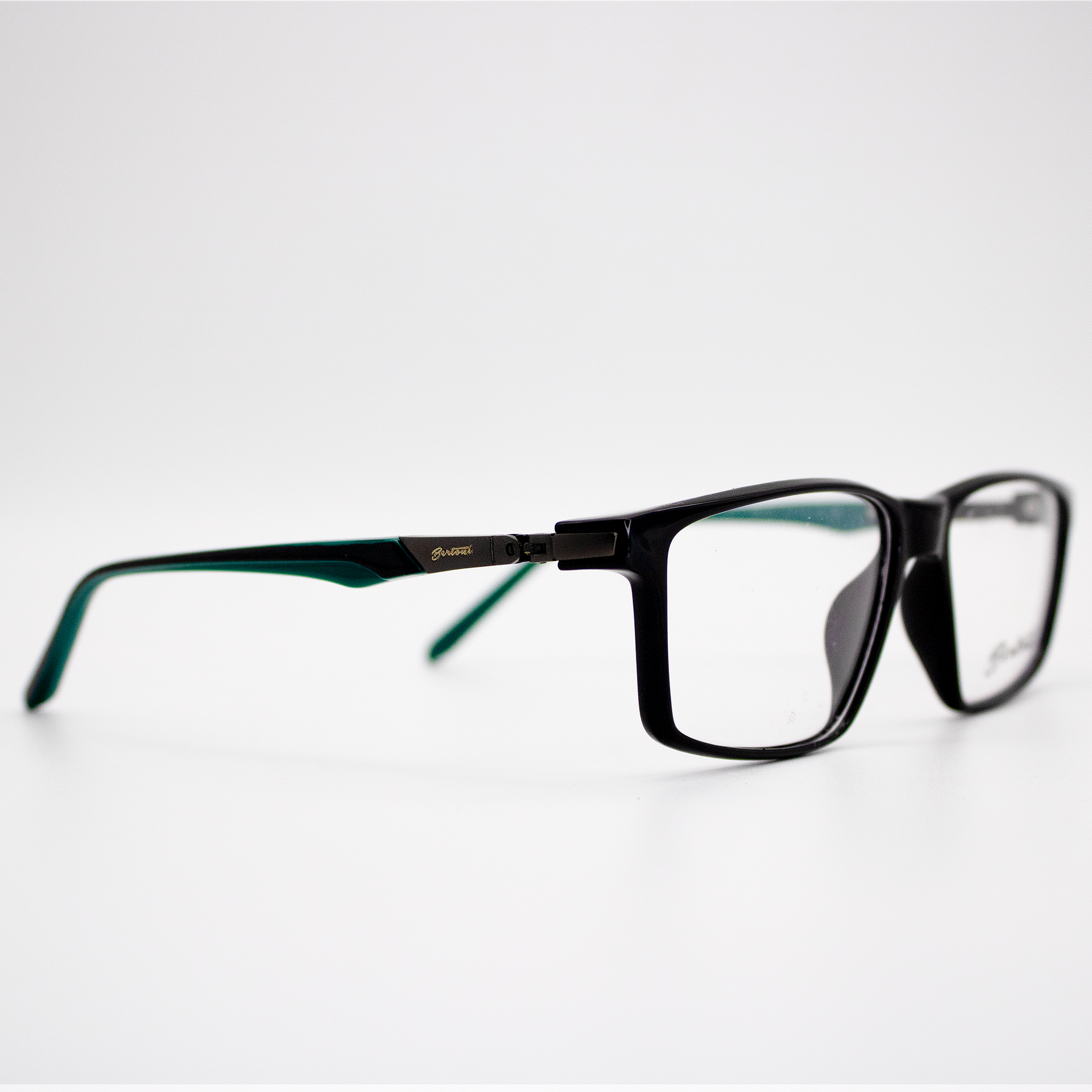 Linha Masculina de Óculos - Ótica Indaiá