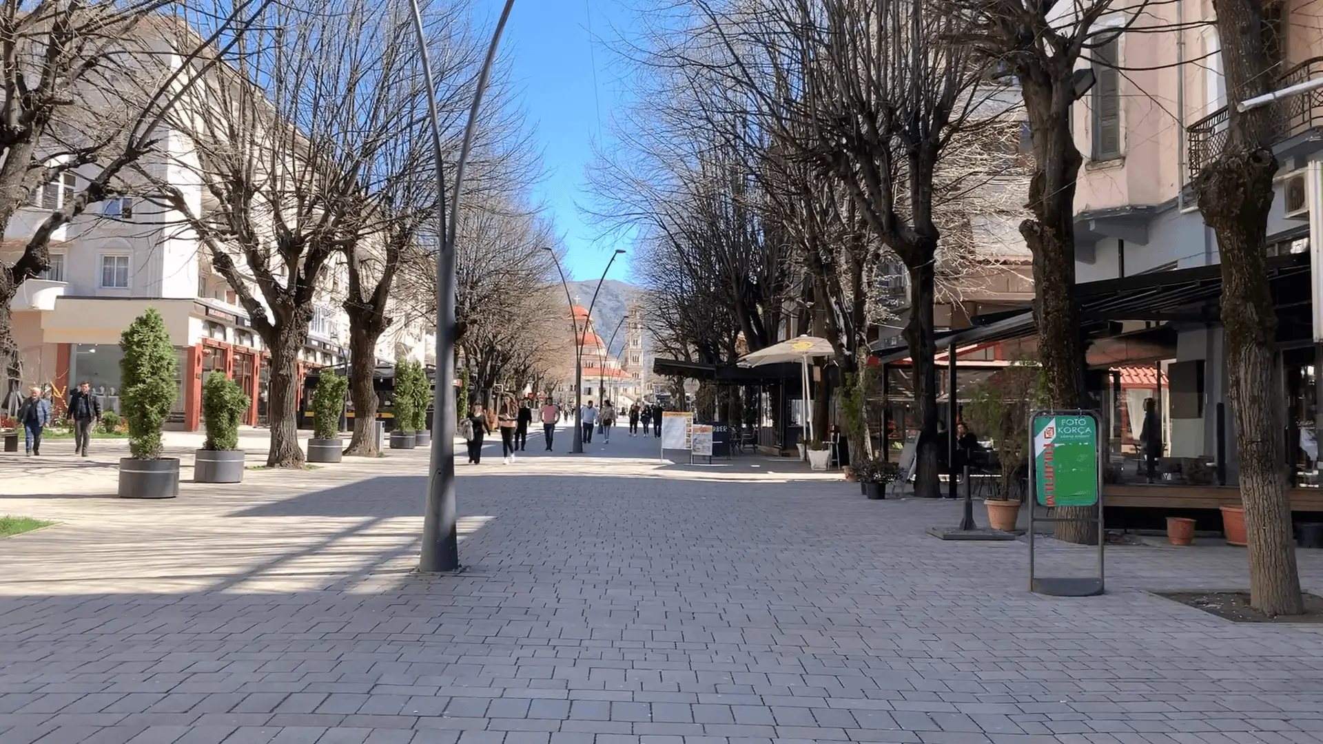 Take an evening walk down St.Gjergji Boulevard