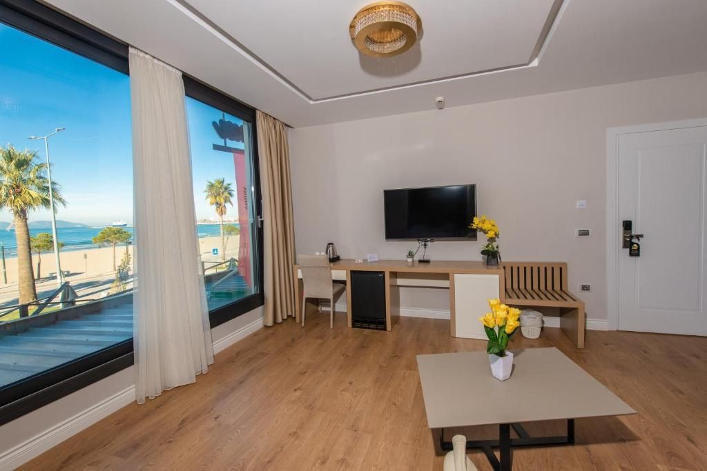Marina Premium Hotel
