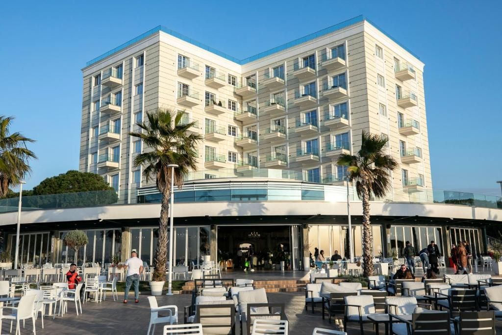 Prestige Resort