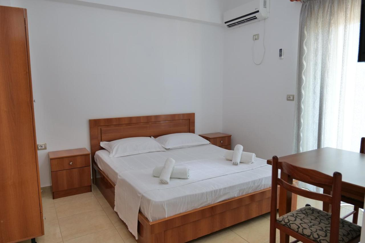 Aleksander Apartments