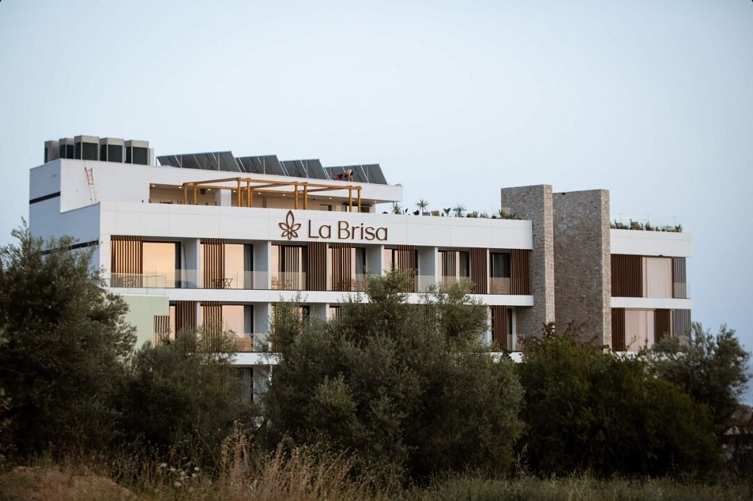 hotels in dhermi