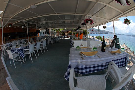 Oceanic Restaurant