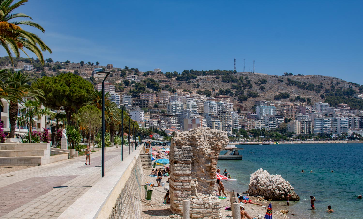 Take a walk down Hasan Tahsini Boulevard