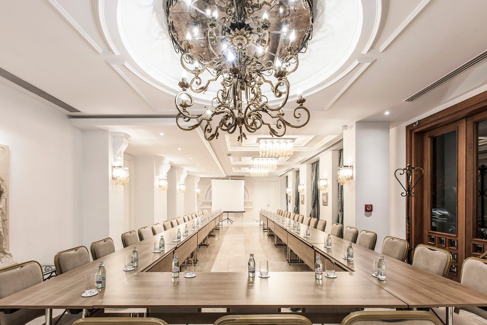 Foyer Room 