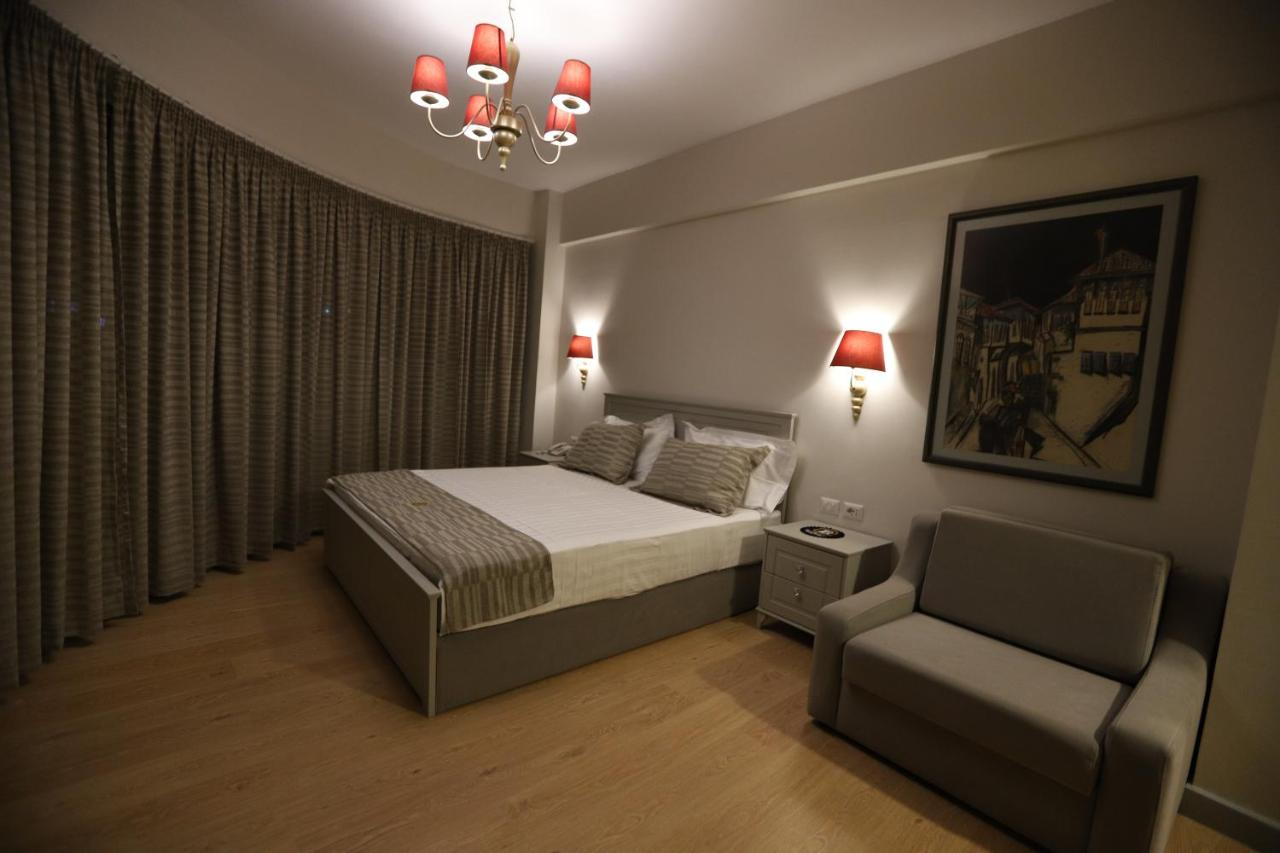 Admiro Hotel