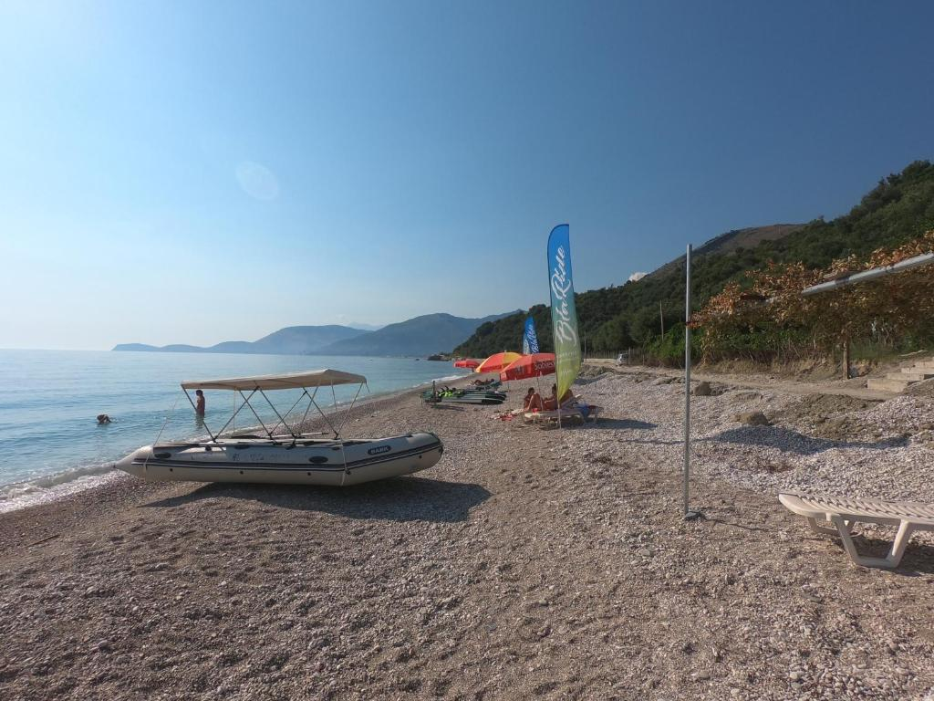 borsh beach