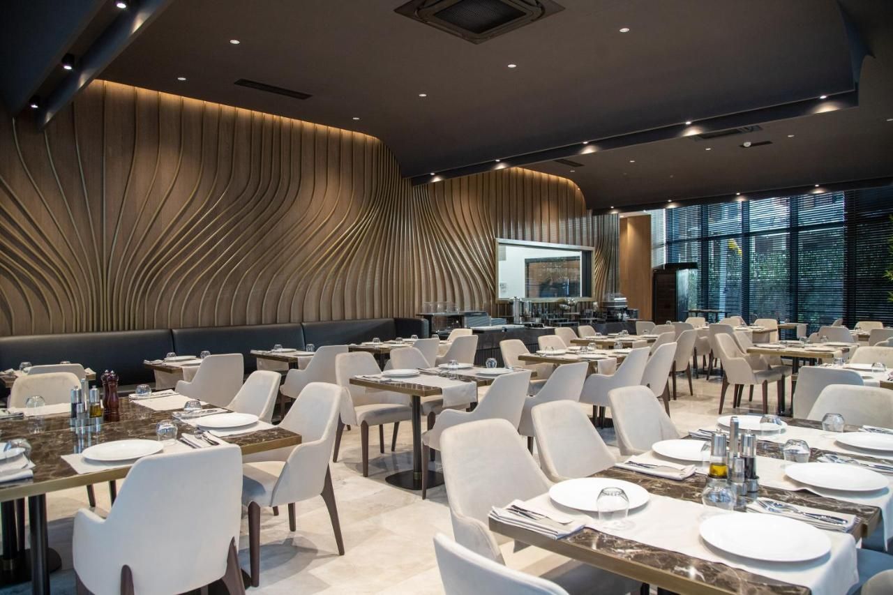 Dining Options