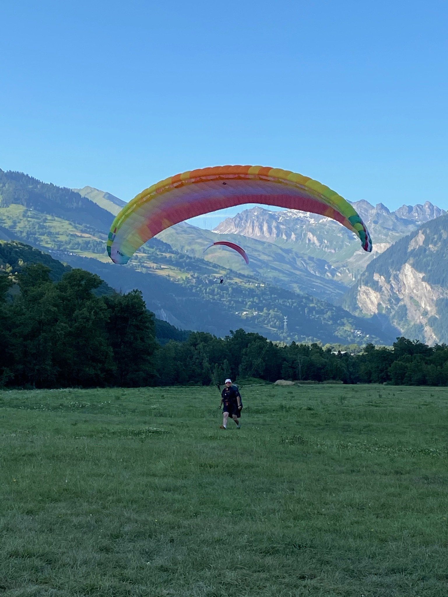 Parapente in the Tarentaise Valley