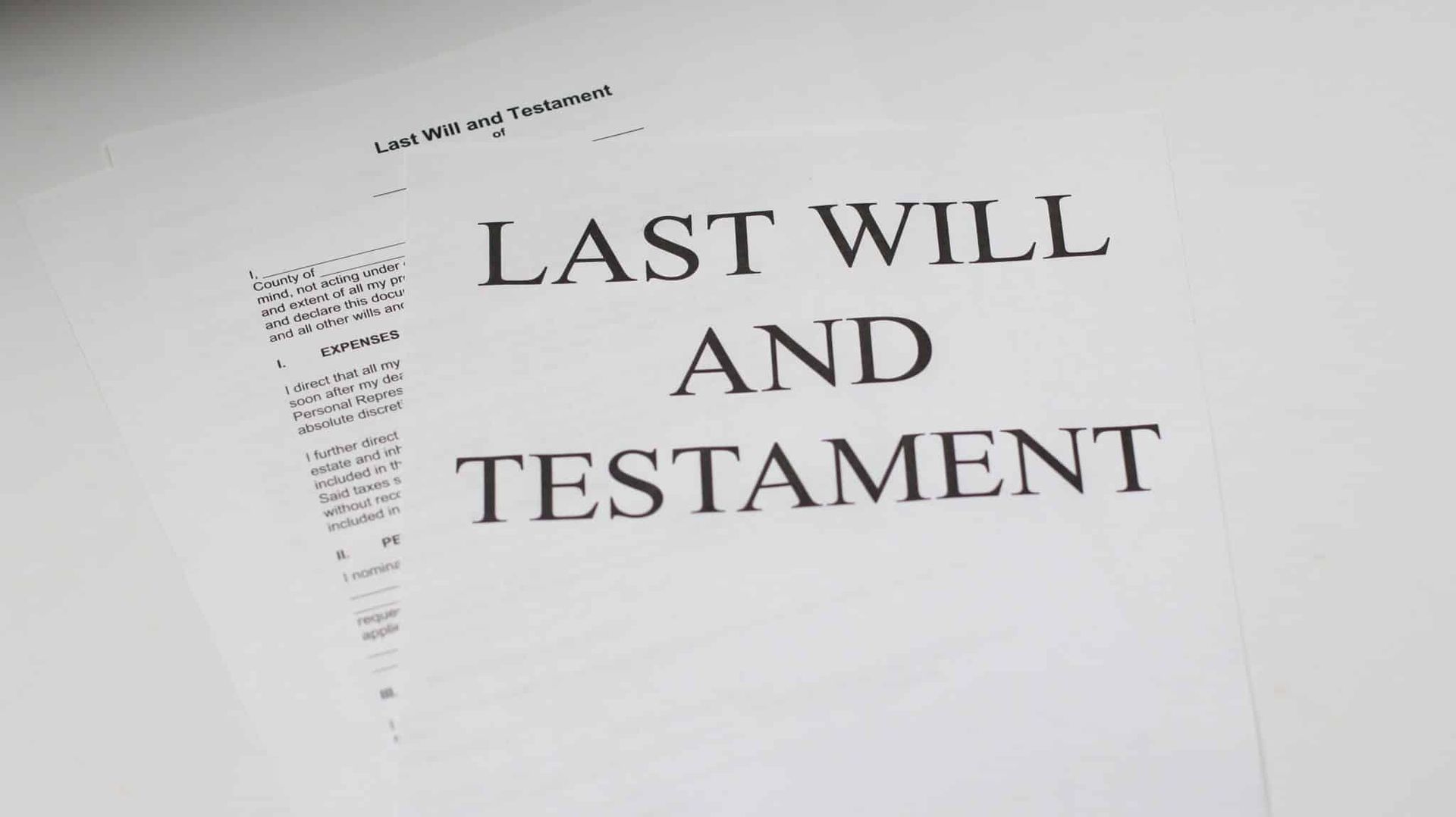 What Is The Difference Between A Will And Living Trust?