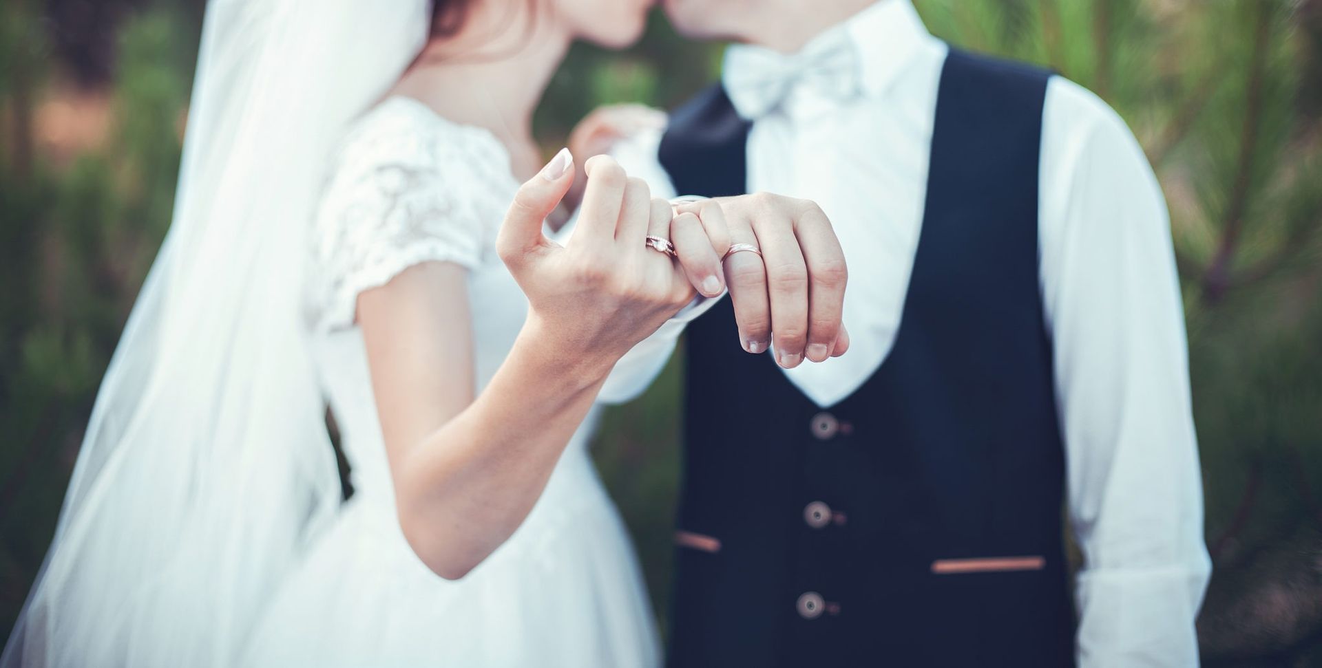 What Effect Does Marriage and Divorce Have on Your Will?