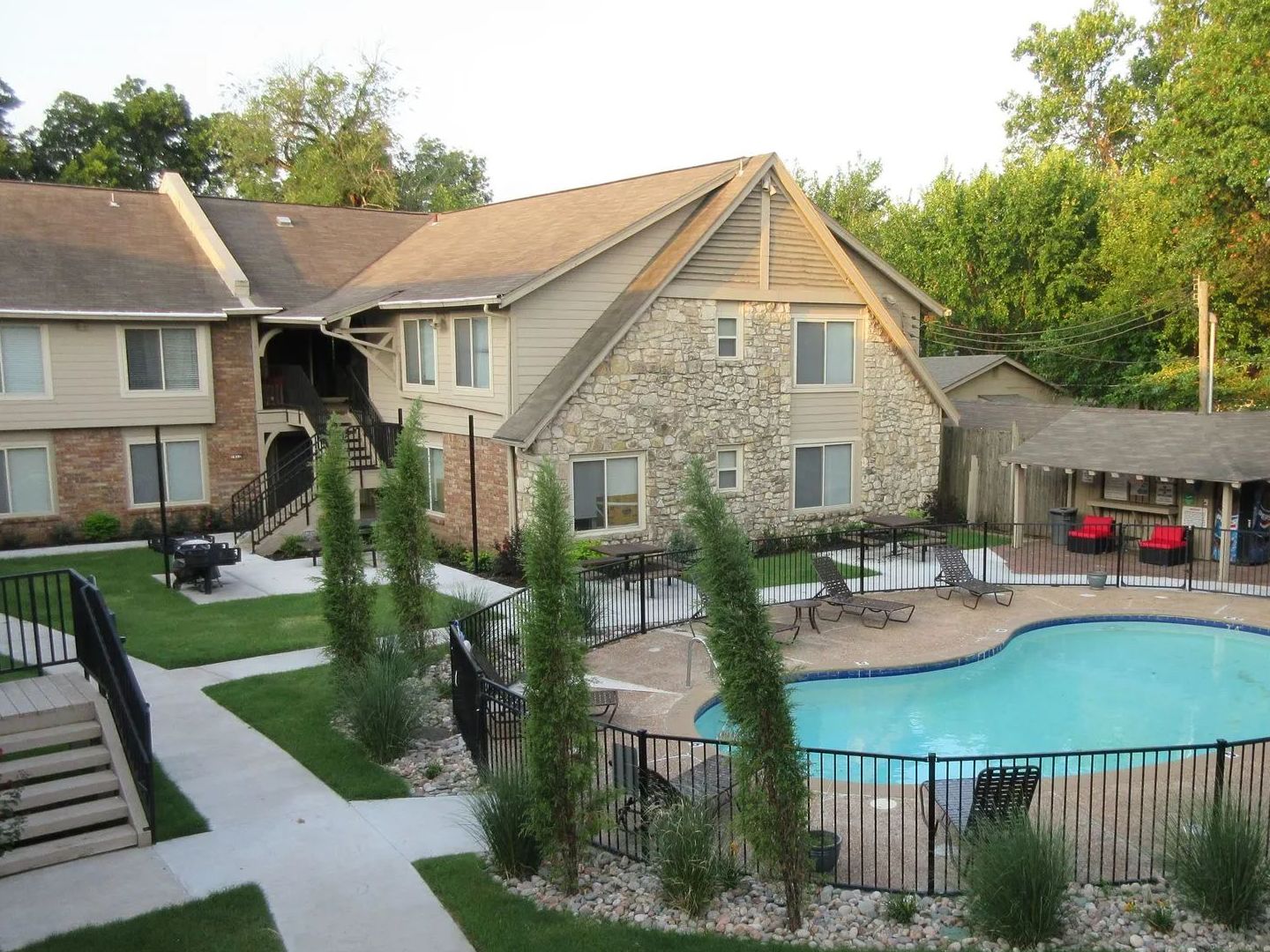 Go to Village at Brookside Website