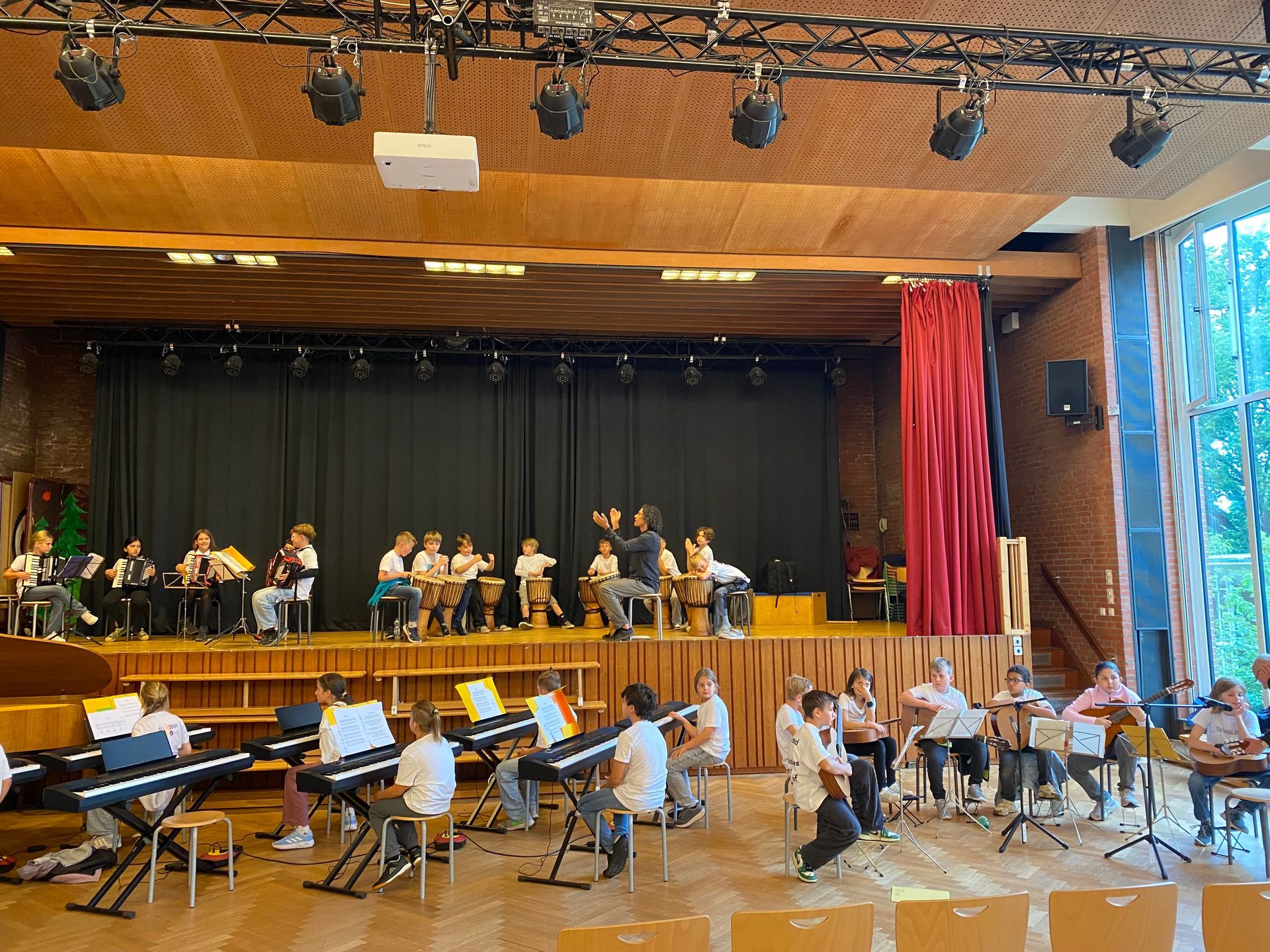 Das JeKi-Konzert der 4. Klassen der Schule Iserbrook