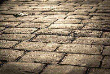 dallas-stamped-concrete-pavement-cobblestone