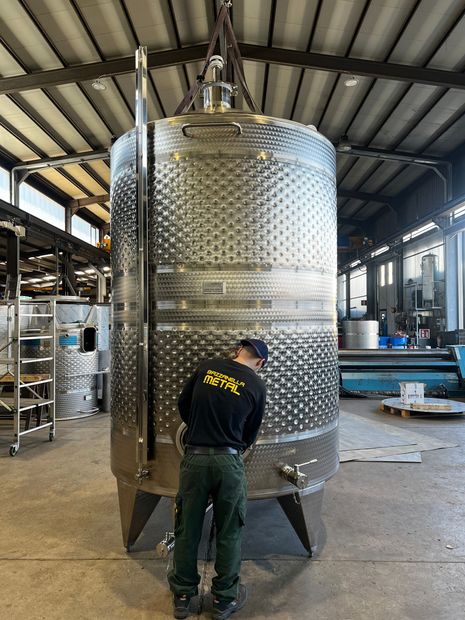Cisterne inox in officina