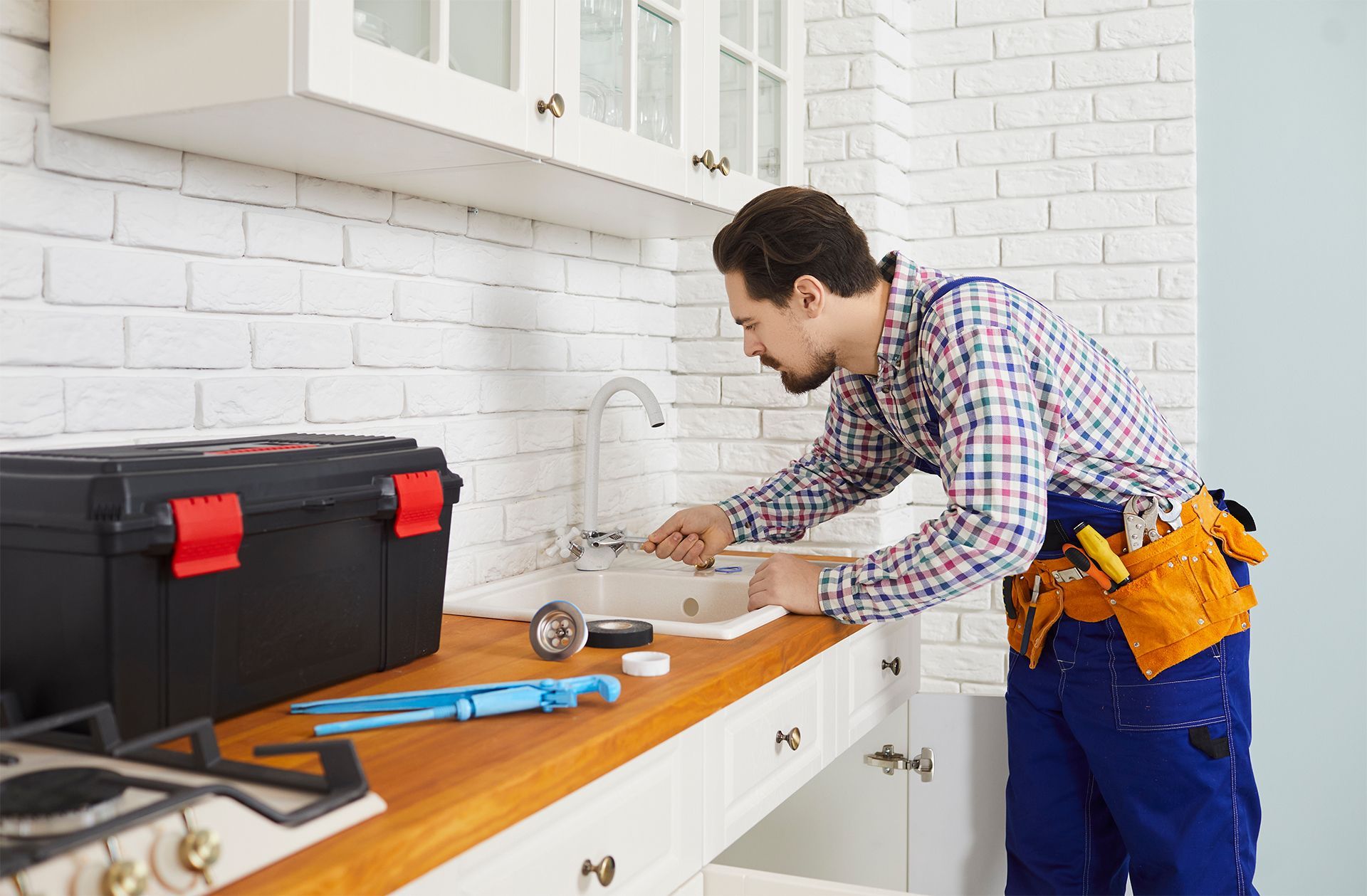 Checking Kitchen Faucet