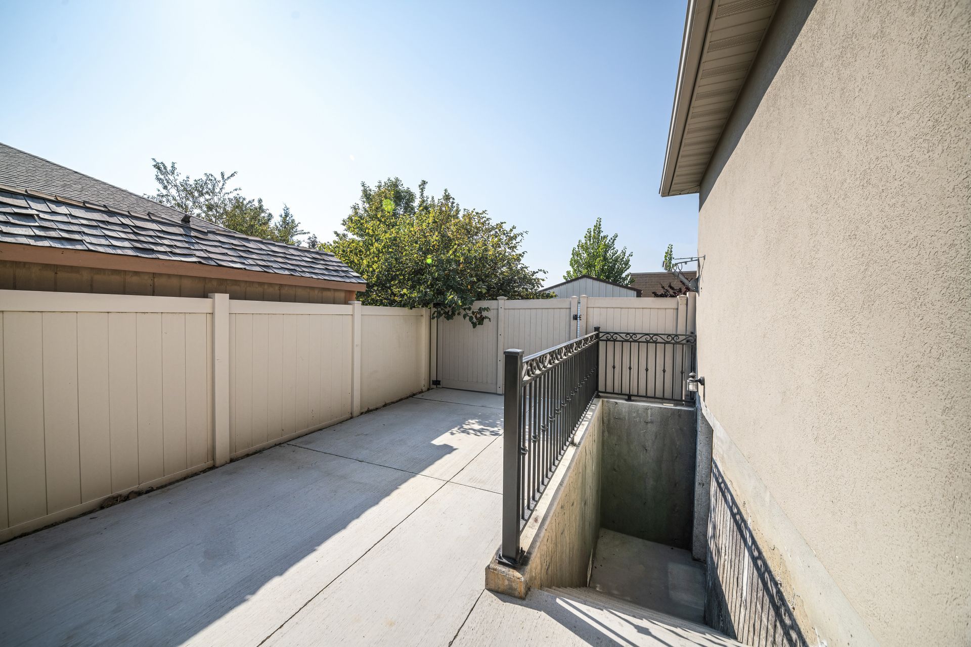 Concrete Basement Walkouts