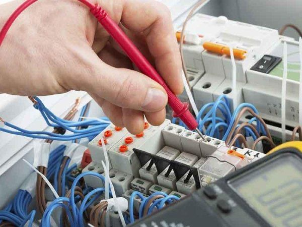 utensili a mano senza motore per elettricità