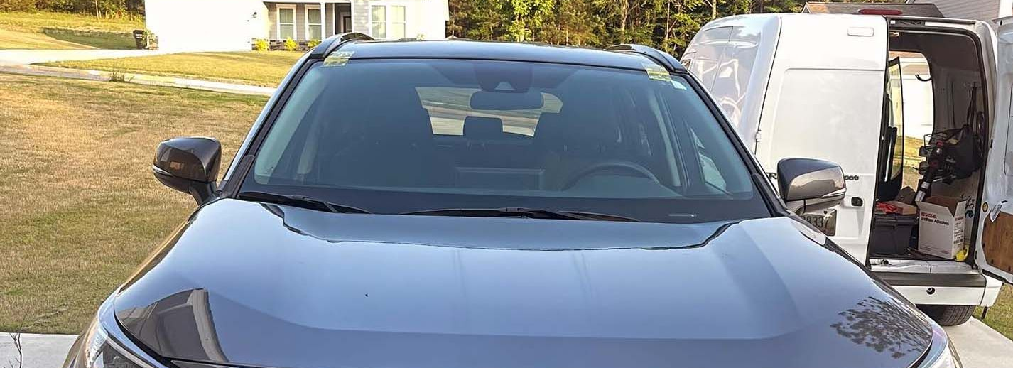 Toyota RAV4 windshield repair near Grayson, GA