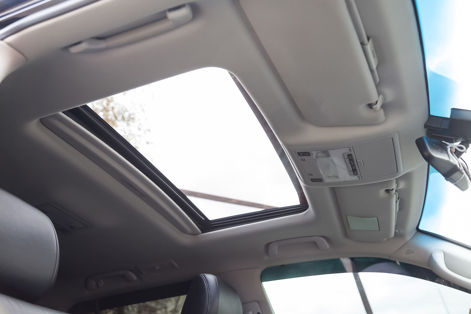 Sunroof glass — Grayson, GA — Express Mobile Auto Glass