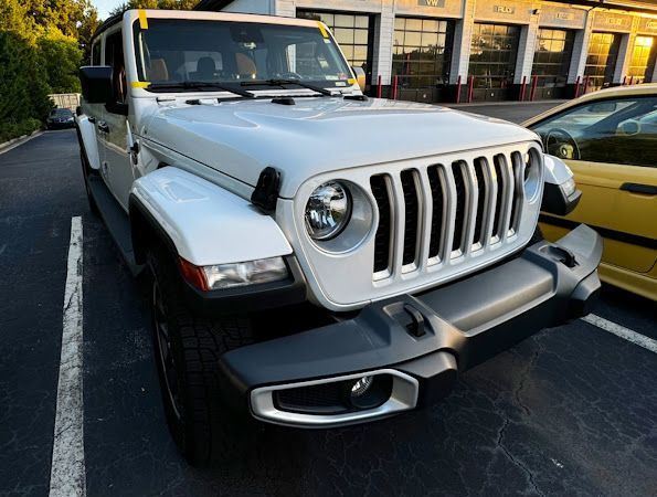 Jeep Wrangler windshield replacement in Lawrenceville, GA Jeep Wrangler windshield replacement in Lawrenceville, GA