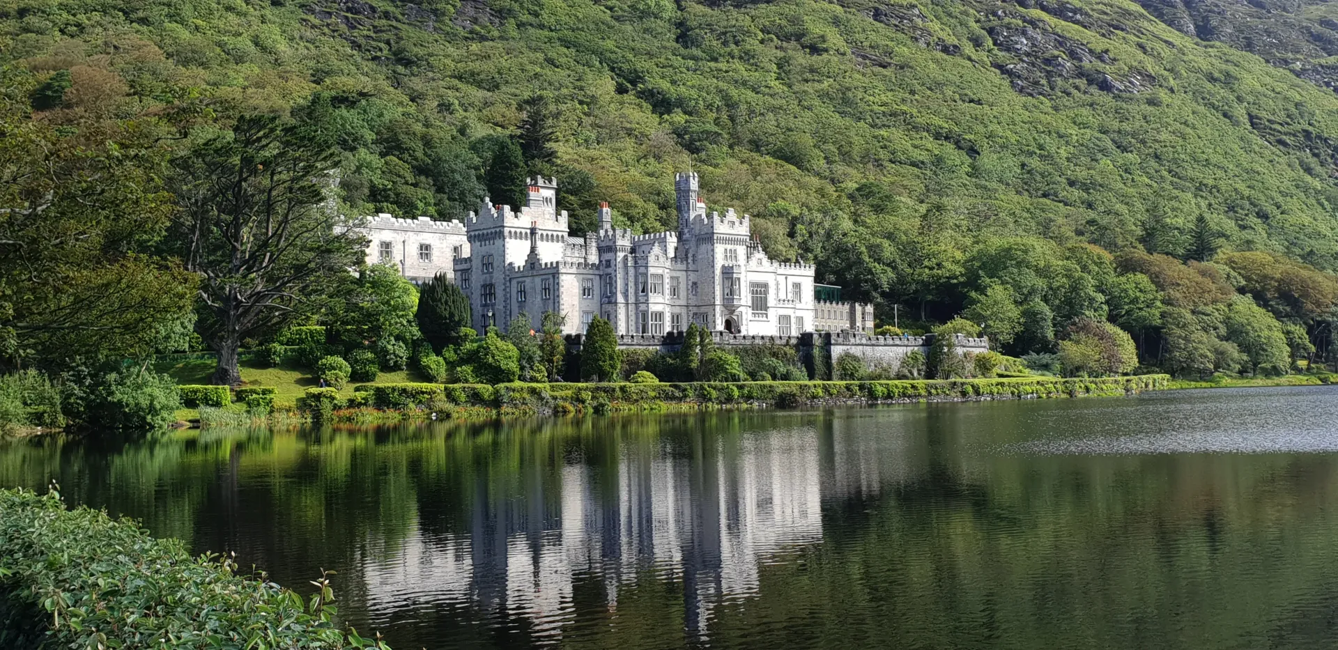 Corporate Tours & Retreats