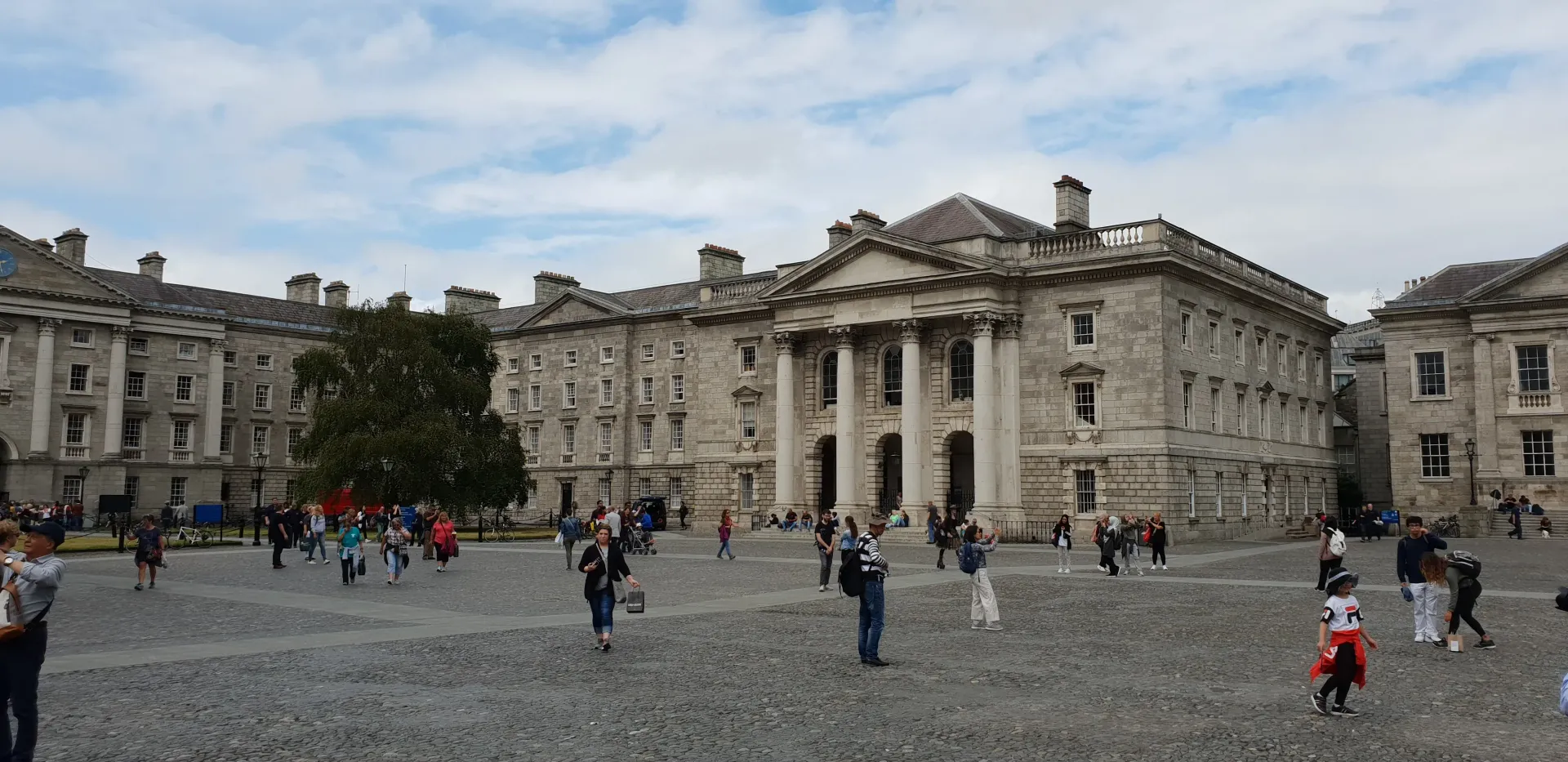  Sightseeing & Shopping Tour