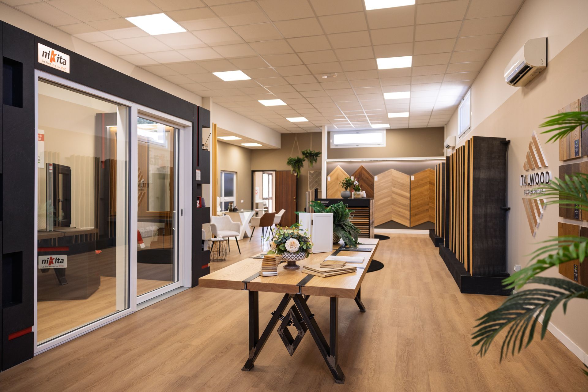 showroom parquet