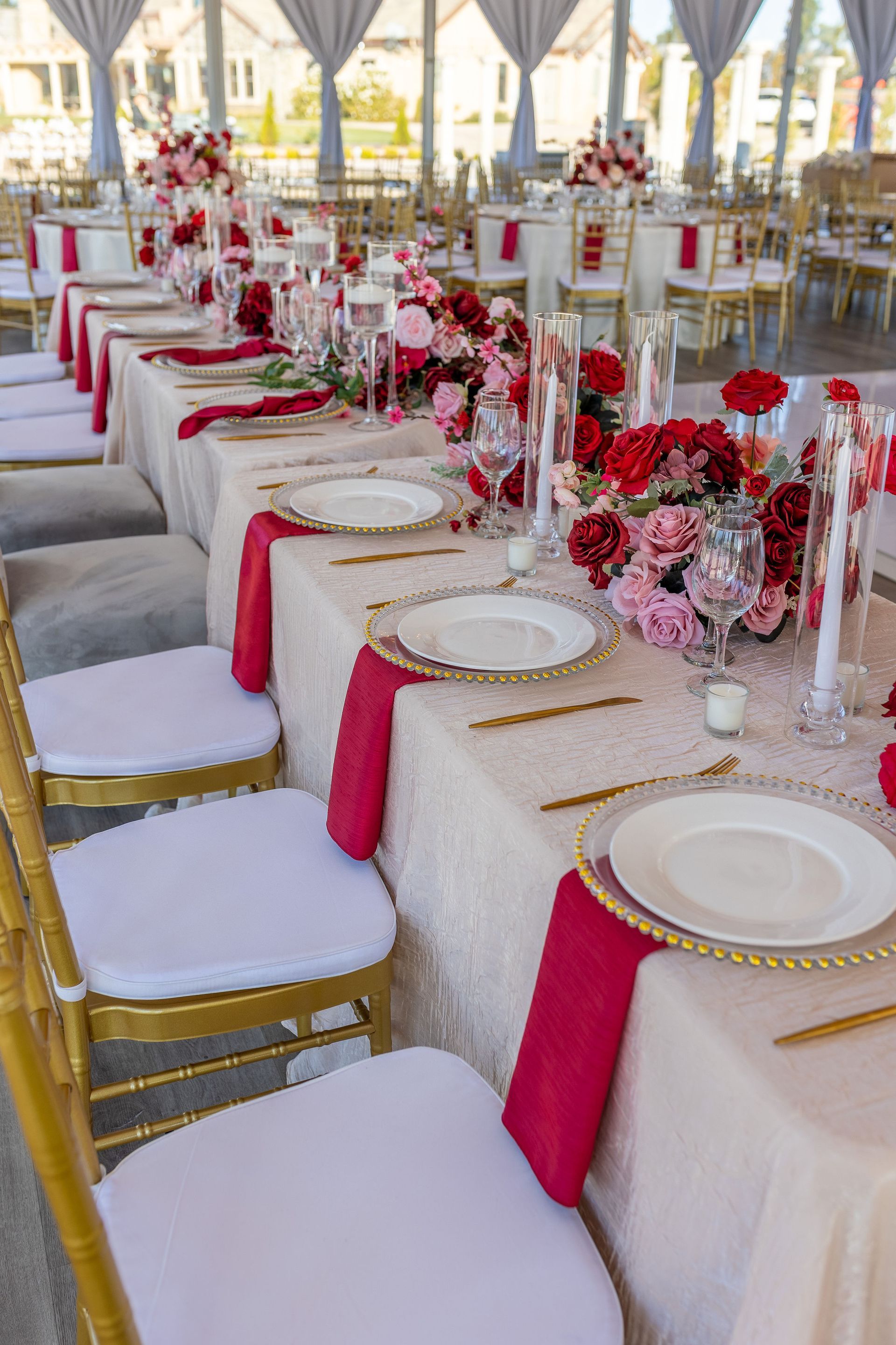 Lakeview Estates Wedding Venue Inside tables