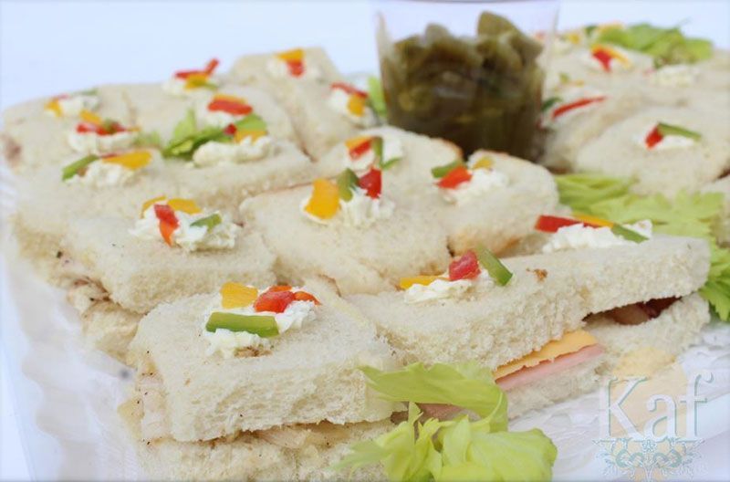 Charola de sandwichitos