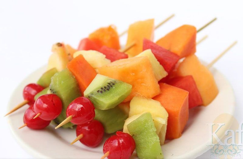Brochetas de frutas