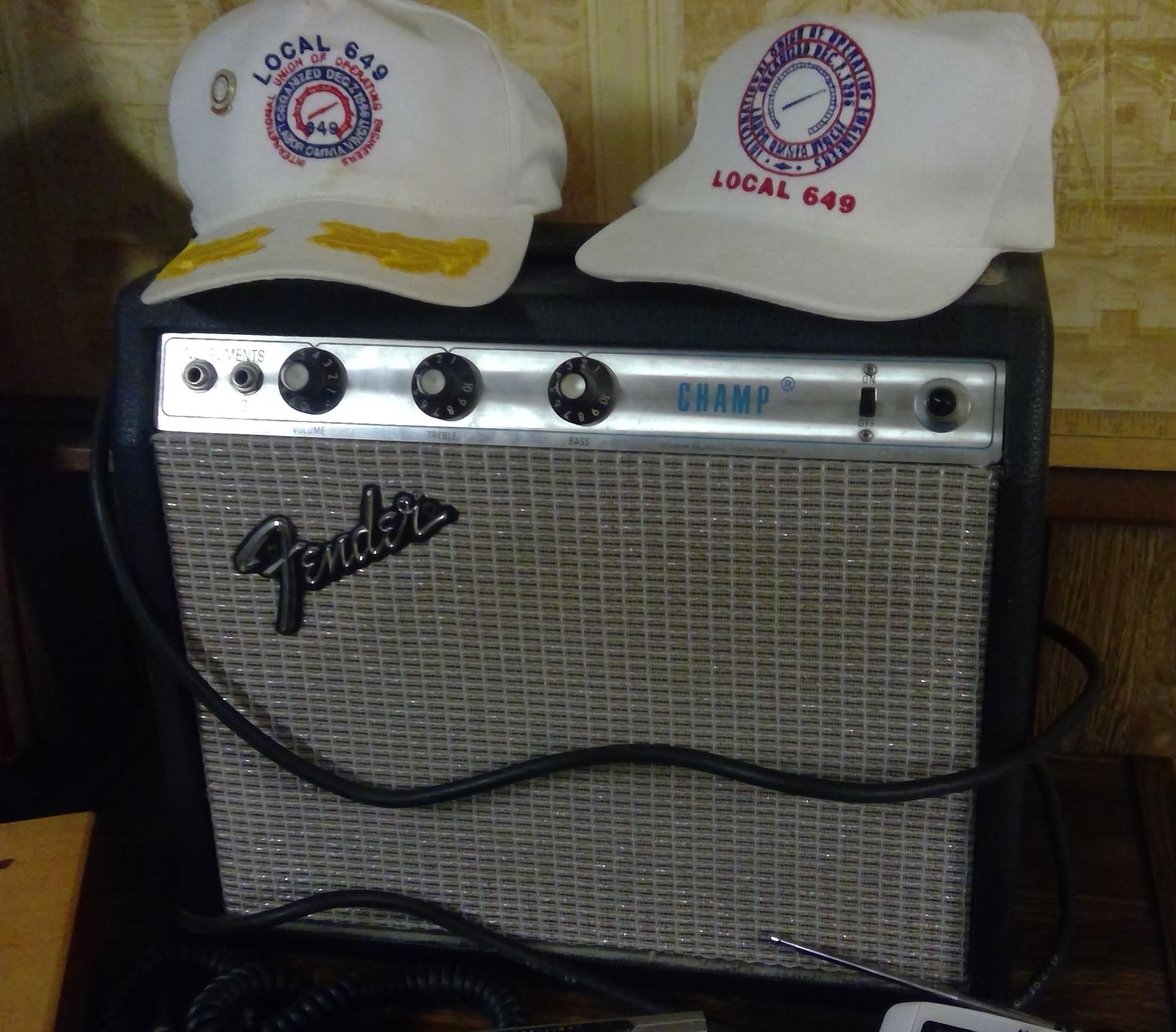 Sound Amplifier | Anne's Anteex | Lake Ave., Peoria, IL