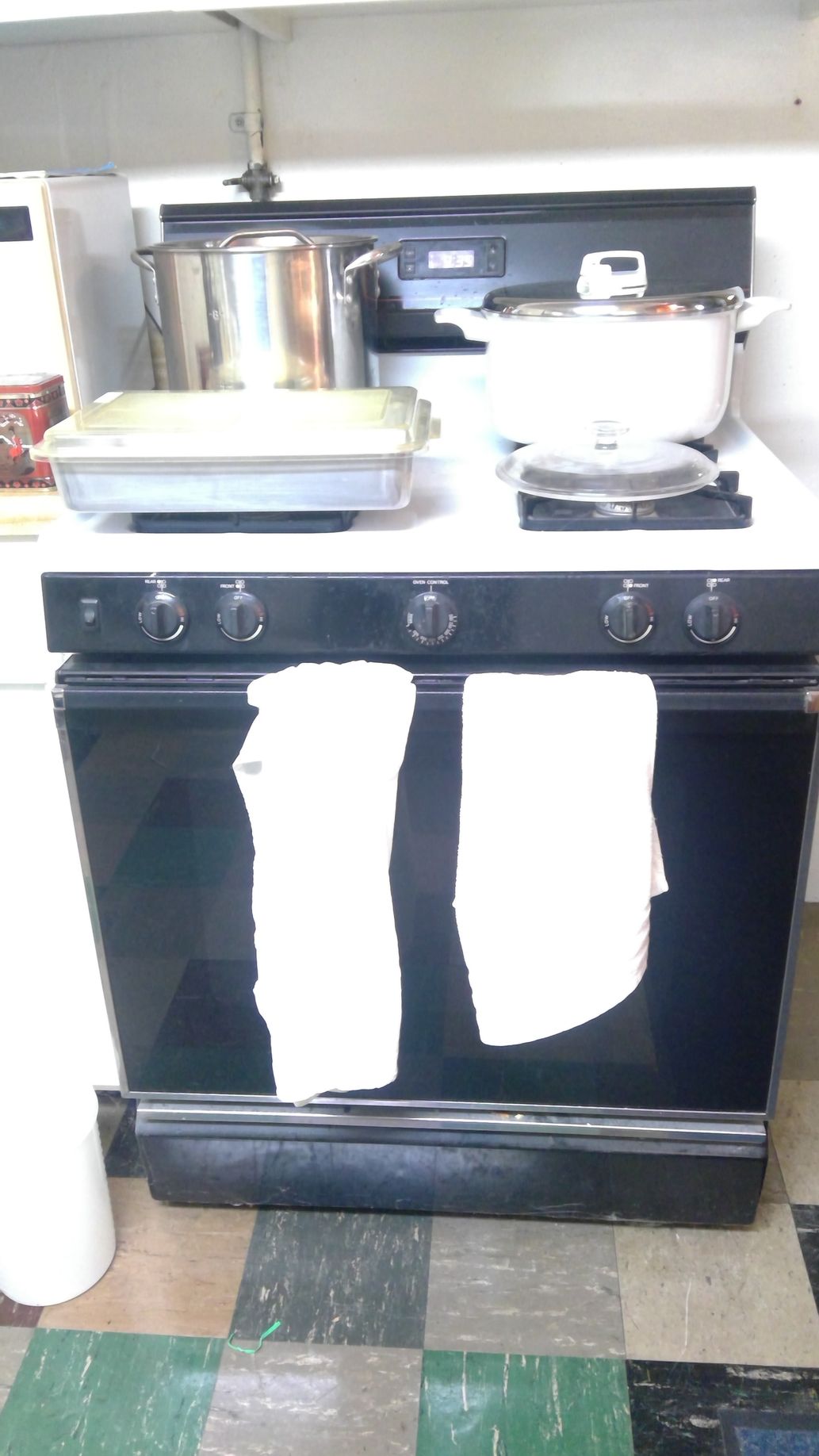 Gas Stove Oven | Lake Ave., Peoria, IL