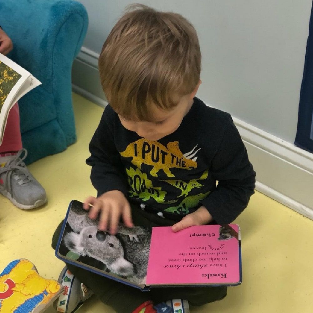 toddler playing at daycare