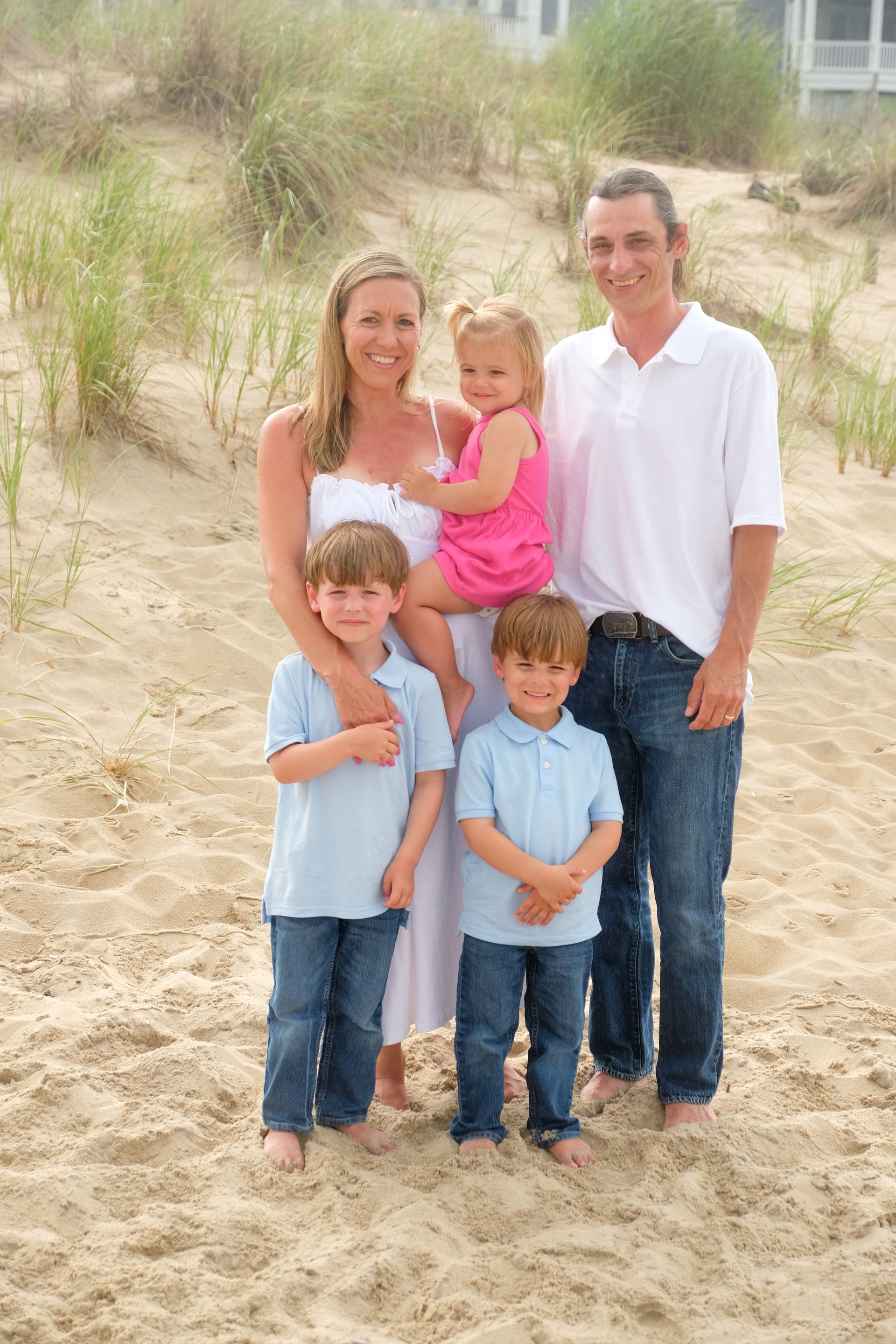 Shannon Scagnelli and family on a beach
