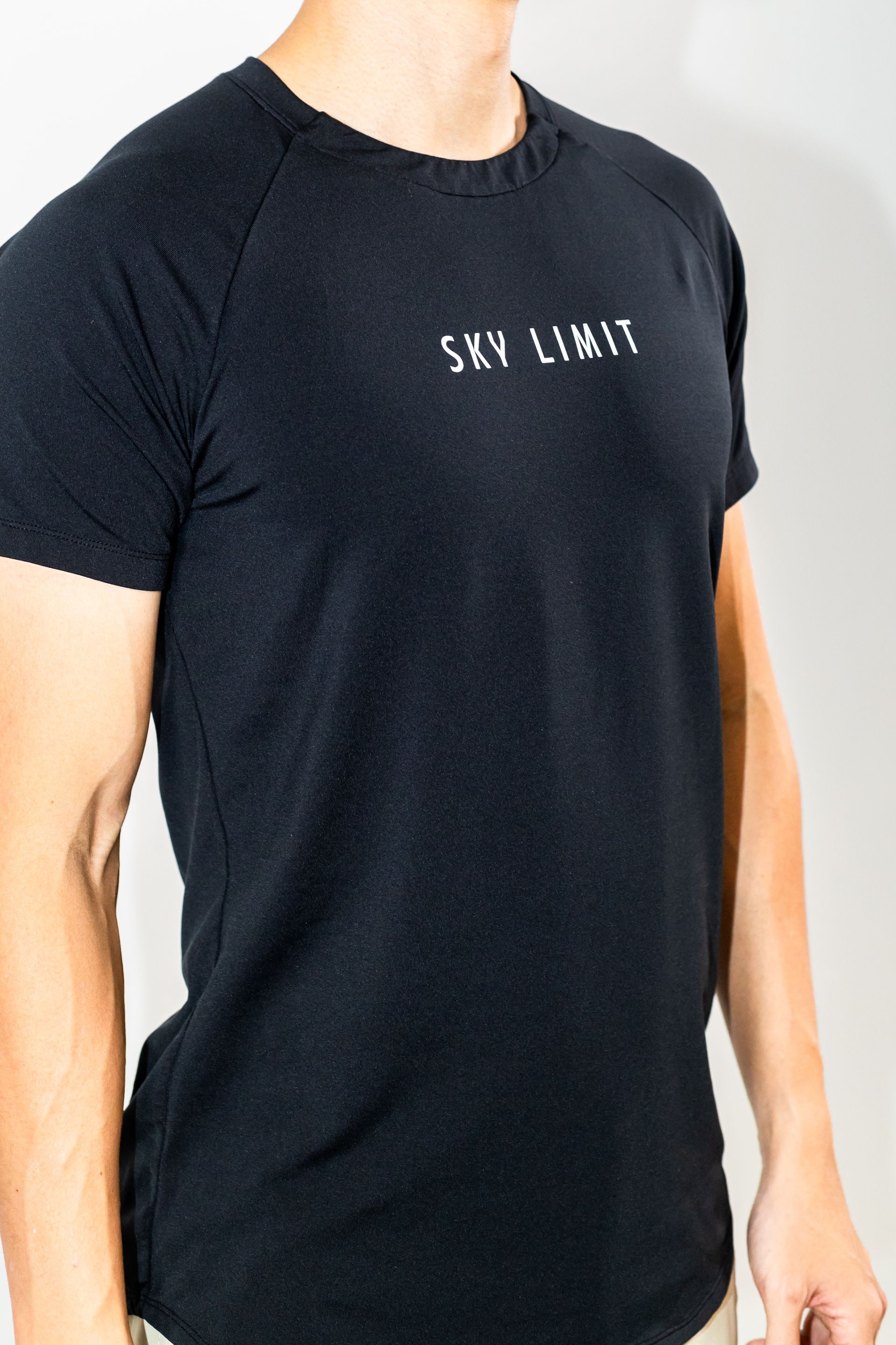 Skylimit l 黑色T-shirt(1件)