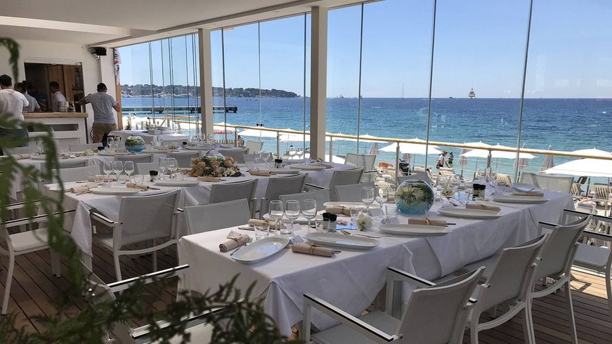 Tables vue mer Estérel plage