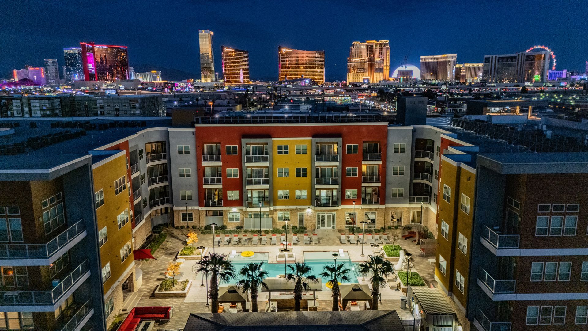 Courtyard hotel with lit pool at night — Las Vegas photography