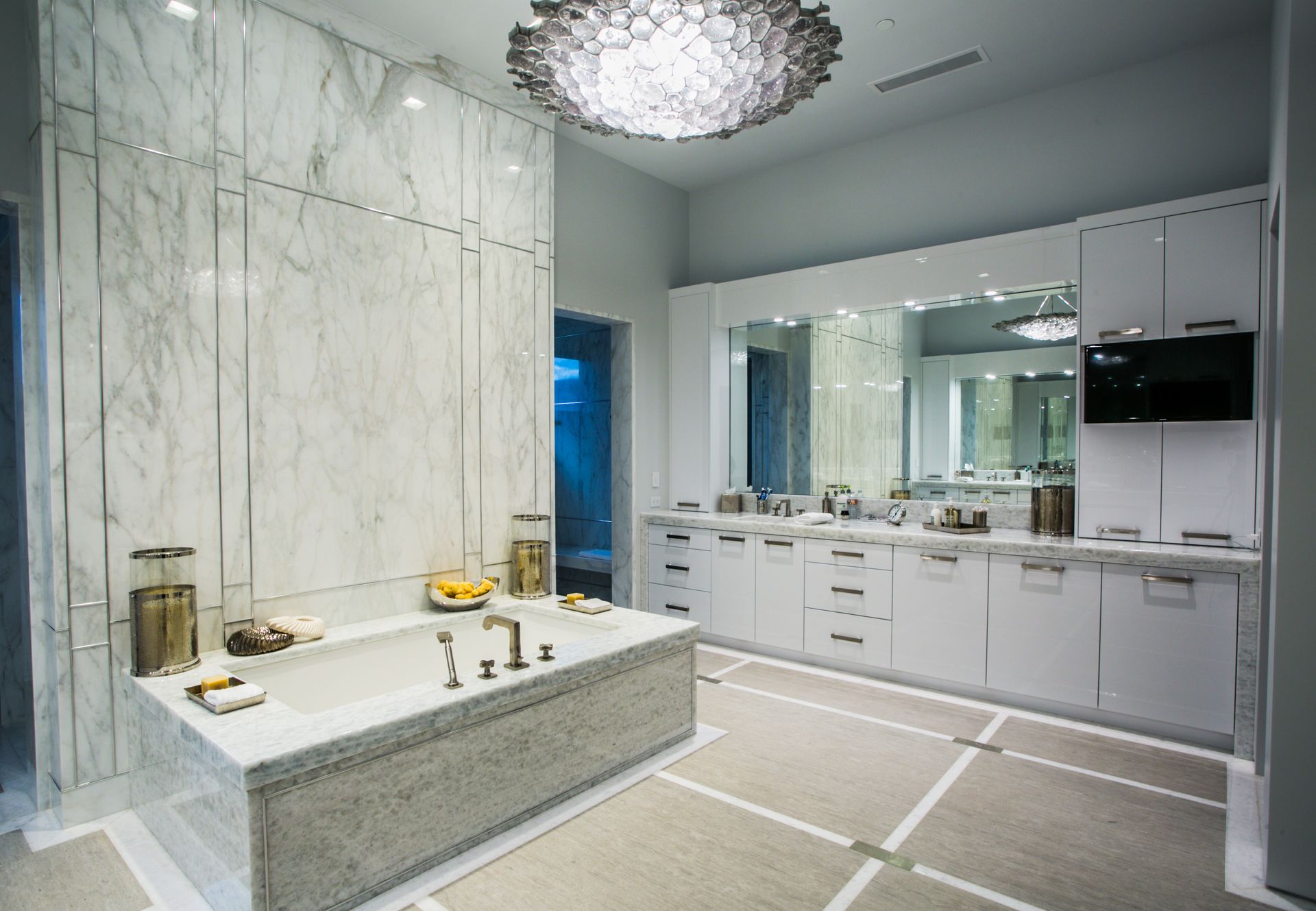 Modern bathroom with double vanity, large mirror — Las Vegas real estate photography