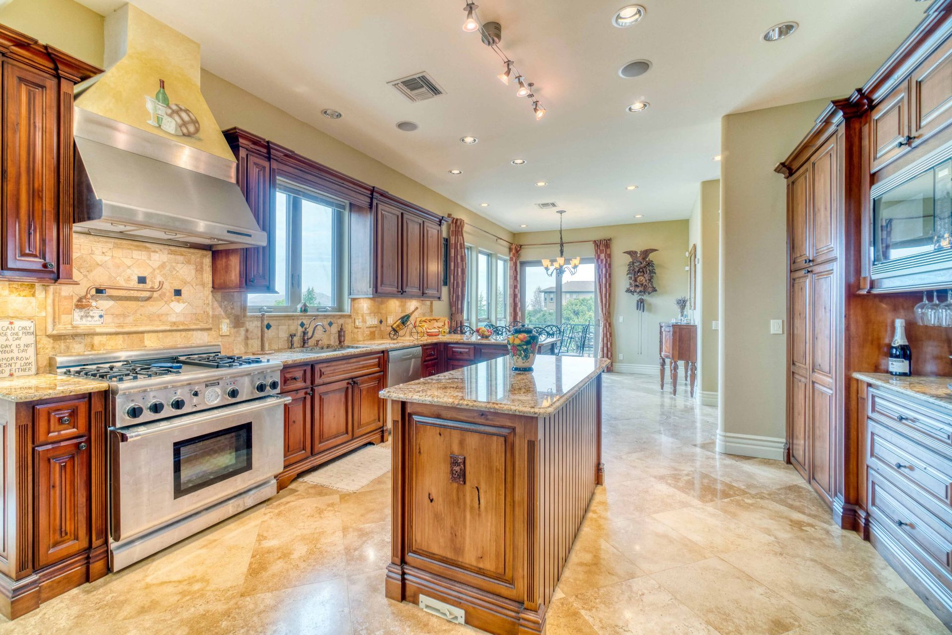 Kitchen Island With Cabinets