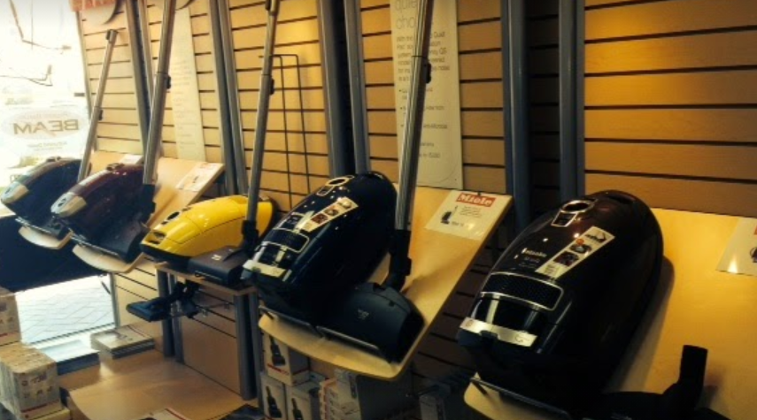 vacuum store