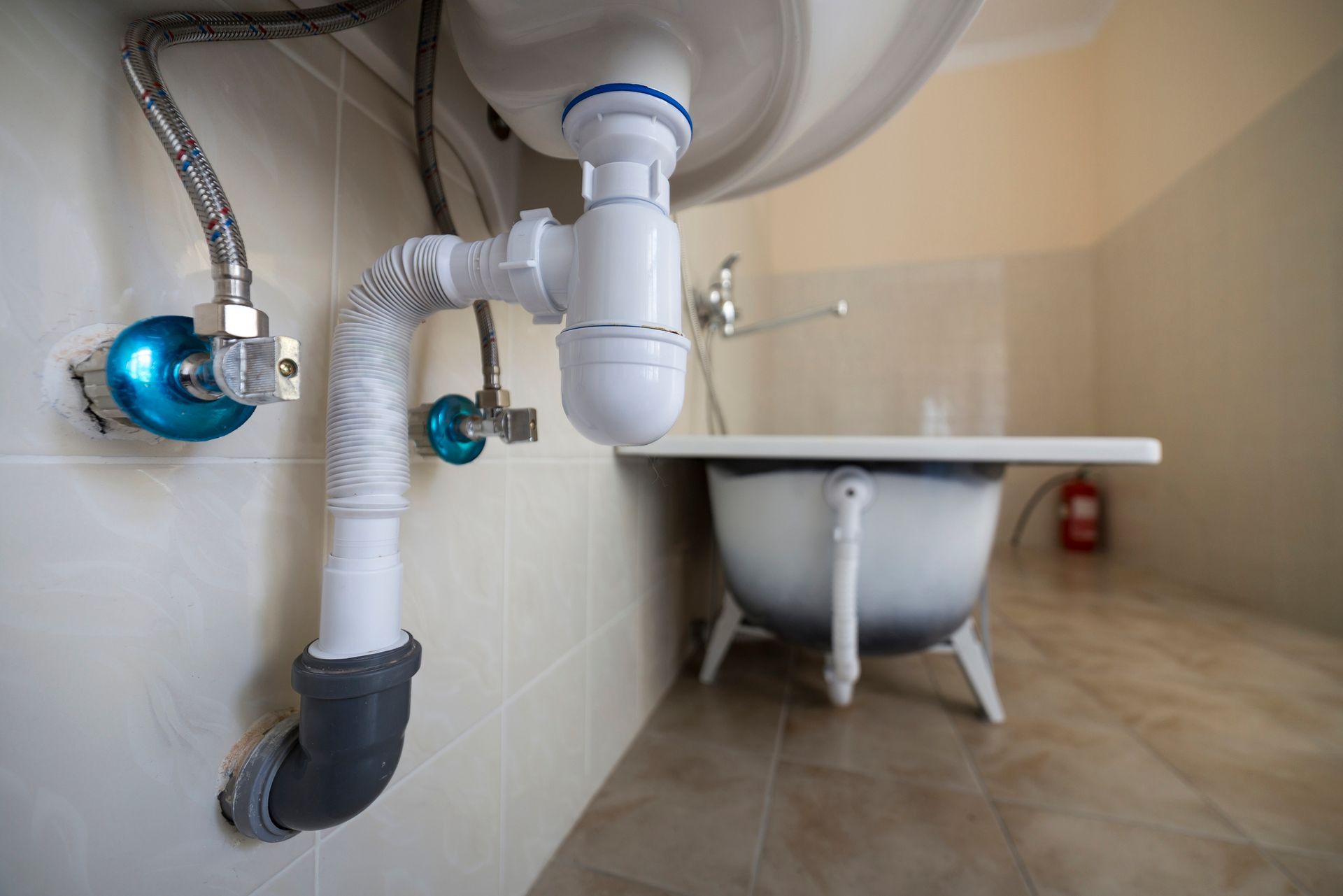 Bathroom sink plumbing Bathroom sink plumbing