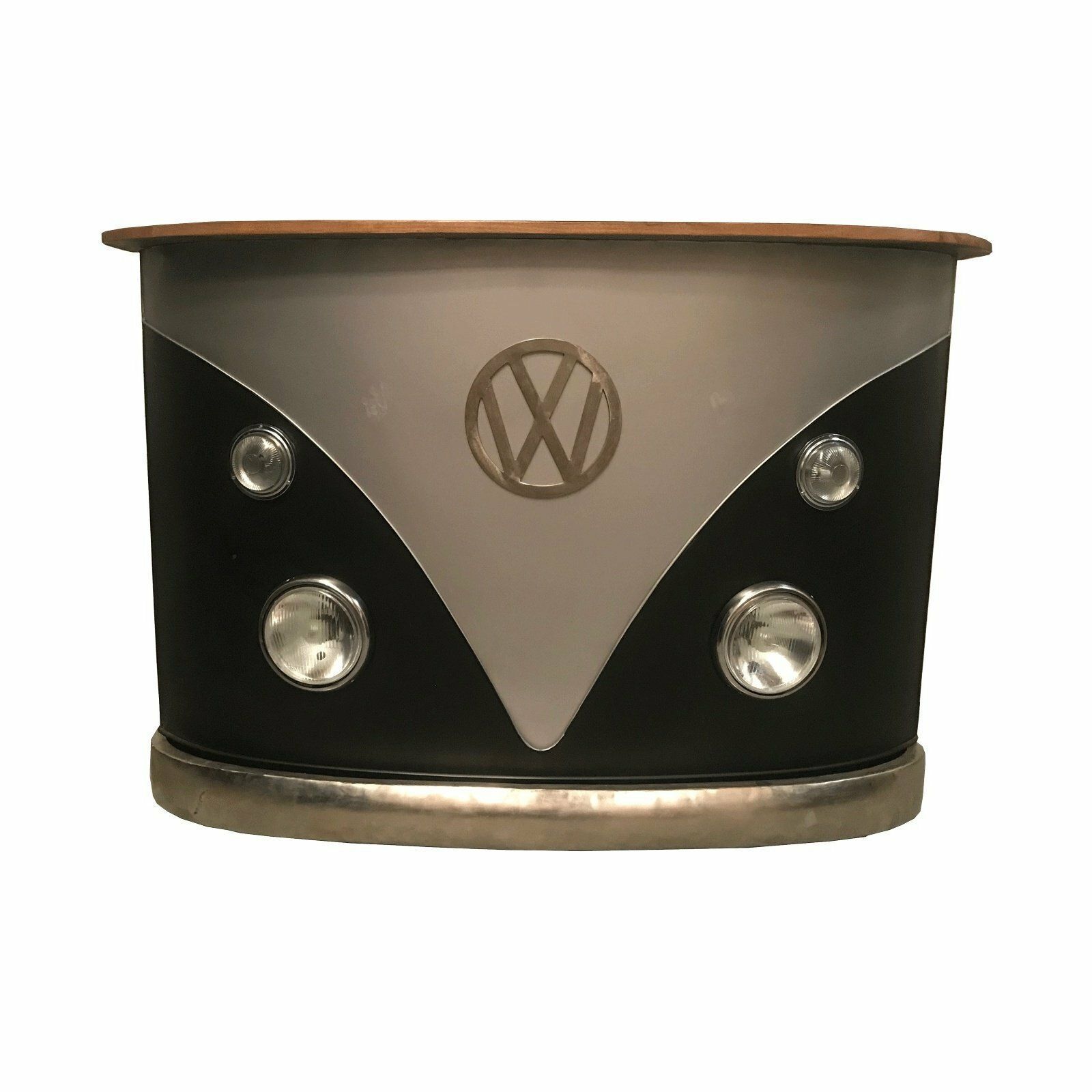Bar en forme de combi VW, noir et argent avec logo VW et accents de phares. Comptoir marron.