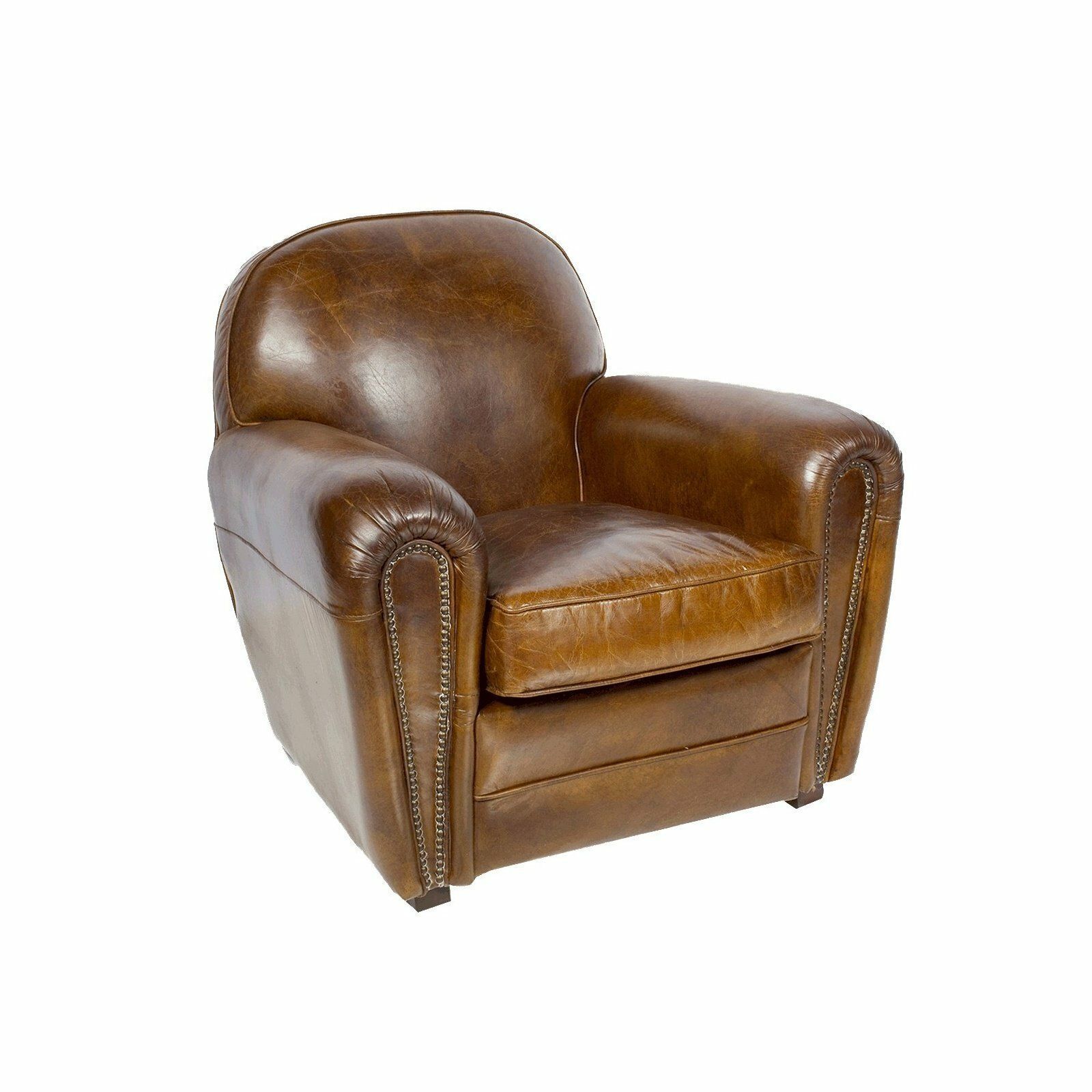 Une chaise en cuir marron sur fond blanc.